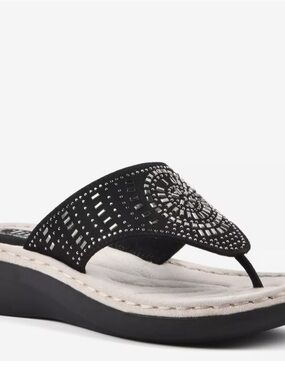 Cliffs by WHITE MOUNTAIN Black Rhinestone Thong Summer Sandal Flip Flop Size 9.5